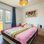 Apartament Sunny Ili Near Amfiteatar
