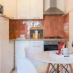 Apartament Sunny Ili Near Amfiteatar *