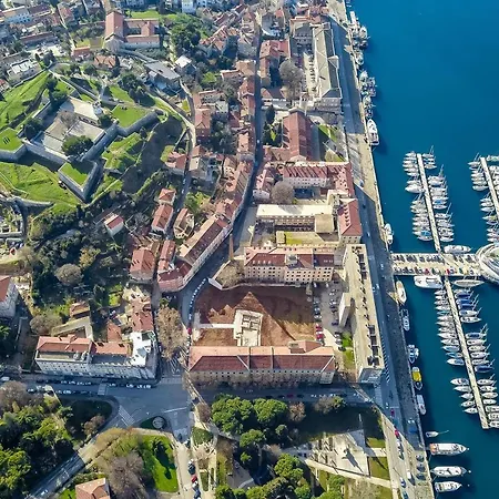 Apartament Sunny Ili Near Amfiteatar Pula