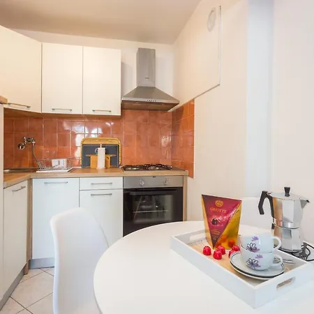 Sunny Ili Near Amfiteatar Apartman