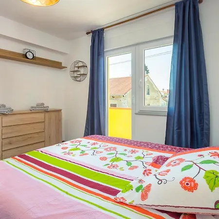 Sunny Ili Near Amfiteatar Apartman Pula